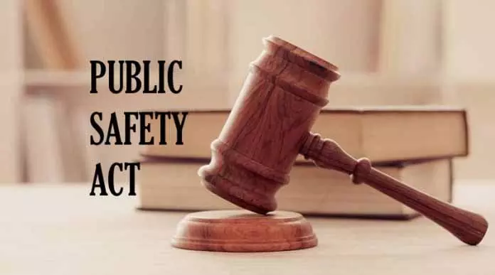 प्रदीप अंबेडकरिया को PSA के तहत हिरासत में लिया गया प्रदीप अंबेडकरिया को PSA के तहत हिरासत में लिया गया