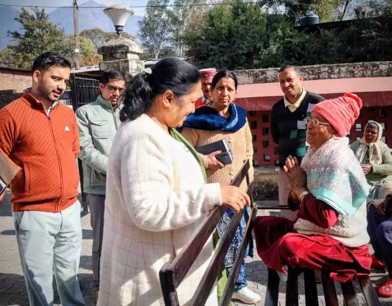 NCW सदस्य ने हिमाचल की महिलाओं से घरेलू हिंसा के खिलाफ लड़ने का आग्रह किया NCW सदस्य ने हिमाचल की महिलाओं से घरेलू हिंसा के खिलाफ लड़ने का आग्रह किया