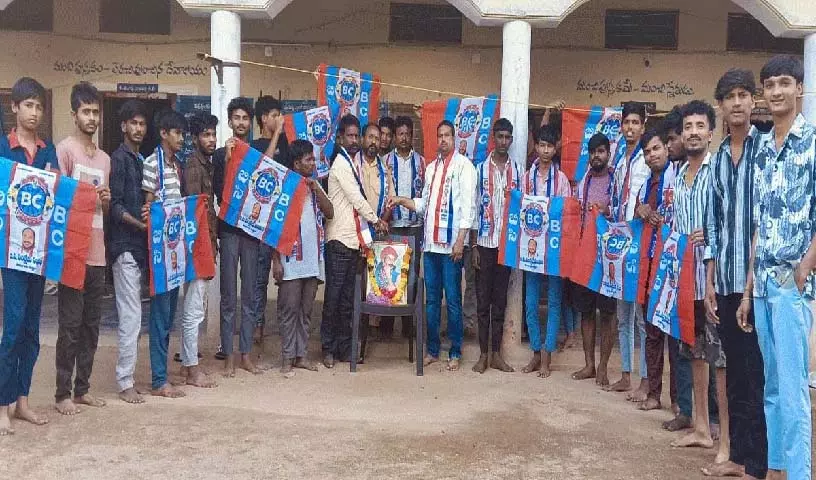 गरीबों का त्योहार शुभ होता है: Bantu Venkateswarlu गरीबों का त्योहार शुभ होता है: Bantu Venkateswarlu