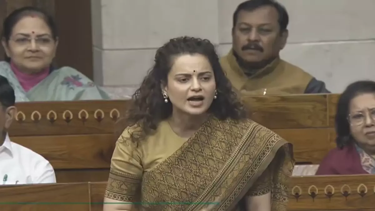 Kangana Ranaut: पीएम मोदी कर रहे हैं दिलों की हैकिंग, EVM नहीं Kangana Ranaut: पीएम मोदी कर रहे हैं दिलों की हैकिंग, EVM नहीं
