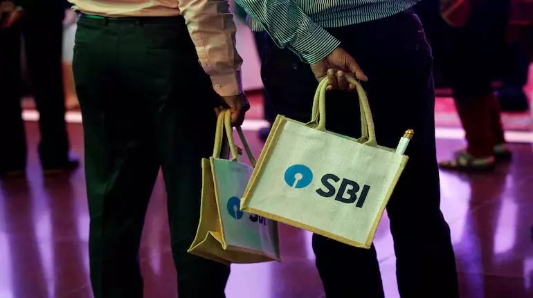 SBI म्यूचुअल फंड ने IPO के लिए मर्चेंट बैंकरों को शामिल करने की प्रक्रिया शुरू की। SBI म्यूचुअल फंड ने IPO के लिए मर्चेंट बैंकरों को शामिल करने की प्रक्रिया शुरू की।