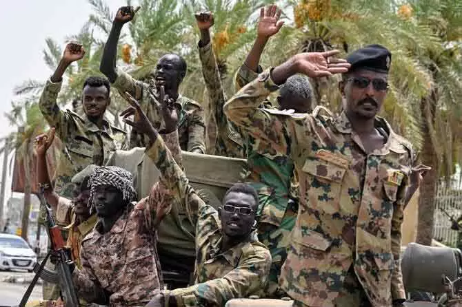 Sudan में सैन्य विमान क्रैश, सभी क्रू मेंबर की मौत Sudan में सैन्य विमान क्रैश, सभी क्रू मेंबर की मौत