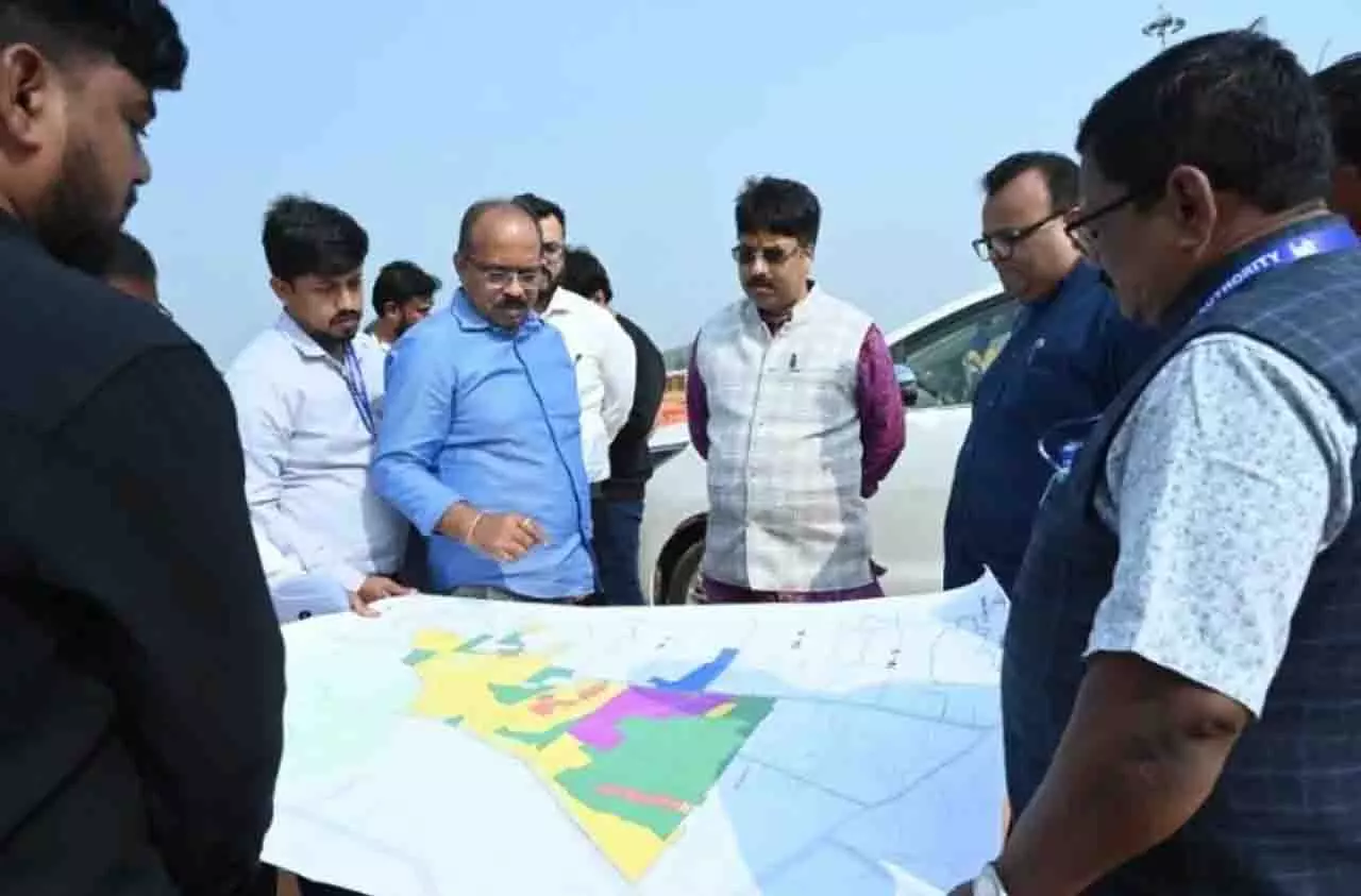 Bhubaneswar में शहरी विकास को बढ़ावा, मंत्री ने प्रोजेक्ट का रिव्यू किया Bhubaneswar में शहरी विकास को बढ़ावा, मंत्री ने प्रोजेक्ट का रिव्यू किया