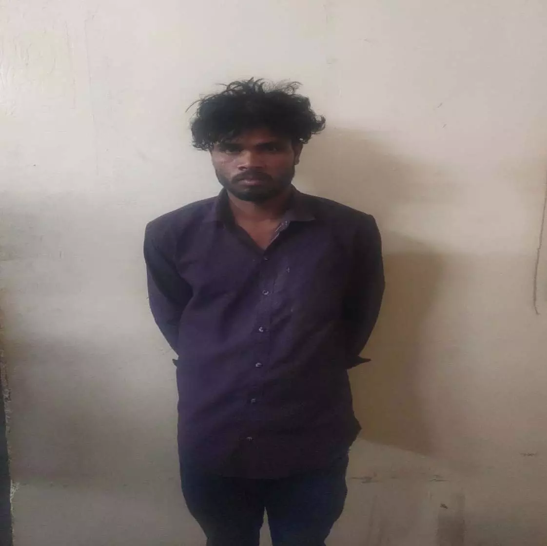 नाबालिग किशोरी के साथ बलात्कार करने वाला आरोपी गिरफ्तार नाबालिग किशोरी के साथ बलात्कार करने वाला आरोपी गिरफ्तार