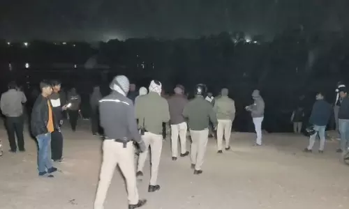 पुलिस अधिकारी का बेटा नदी में डूबा, रेस्क्यू ऑपरेशन जारी पुलिस अधिकारी का बेटा नदी में डूबा, रेस्क्यू ऑपरेशन जारी
