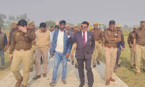 Jaunpur: 30 मिनट के लिए जौनपुर में सीएम योगी का दौरा Jaunpur: 30 मिनट के लिए जौनपुर में सीएम योगी का दौरा