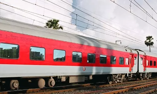 Jodhpur: रानीखेत एक्सप्रेस का आवागमन अब मेड़ता रोड मार्ग से Jodhpur: रानीखेत एक्सप्रेस का आवागमन अब मेड़ता रोड मार्ग से
