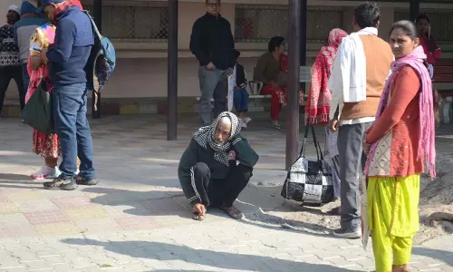Haryana के डॉक्टरों ने ESMA का उल्लंघन किया, हड़ताल जारी रखी Haryana के डॉक्टरों ने ESMA का उल्लंघन किया, हड़ताल जारी रखी