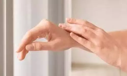 Hand Care in Winter: सर्दियों में भी सॉफ्ट रहेंगे आपके हाथ, बस फॉलों करें ये आसान टिप्स