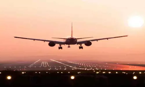 Srinagar एयरपोर्ट पर फ्लाइट ऑपरेशन सामान्य हो रहे हैं: डायरेक्टर Srinagar एयरपोर्ट पर फ्लाइट ऑपरेशन सामान्य हो रहे हैं: डायरेक्टर