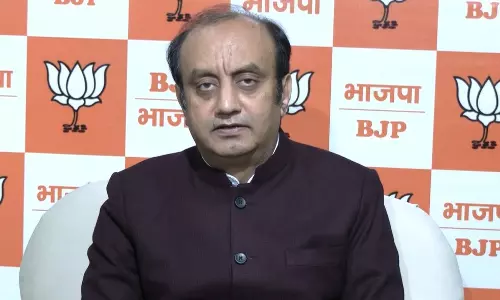 BJP: कांग्रेस को राहुल गांधी की संदिग्ध विदेश यात्राओं के बारे में बताना चाहिए