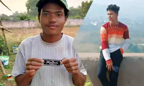 Rayagada में सड़क हादसे में कॉलेज जा रहे दो प्लस-2 छात्रों की मौत हो गई