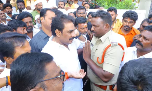 दोहरे हत्याकांड का आरोपी पूर्व YSRCP विधायक सरेंडर