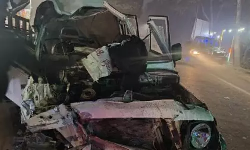 अयोध्या: तीर्थयात्रियों को ले जा रही SUV की ट्रैक्टर-ट्रेलर से टक्कर