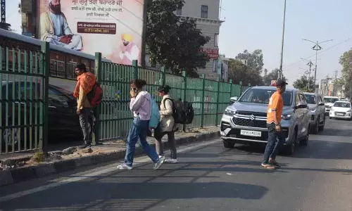 Ludhiana: सड़कों पर अवैध शॉर्टकट लेना पैदल चलने वालों के लिए जानलेवा साबित हो रहा है