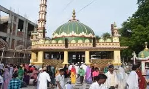 Farrukhabad: हजरत शेख मखदूम बुर्राकशाह का वार्षिक उर्स मेला संपन्न