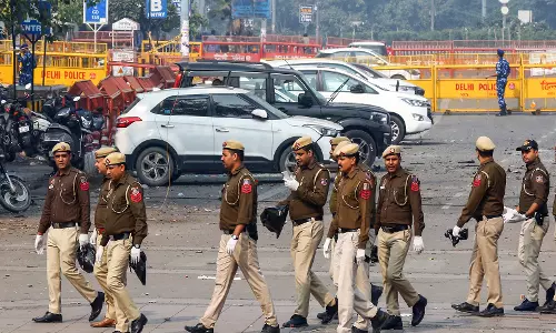 Delhi Police ने 35 लाख रुपये जब्त किए
