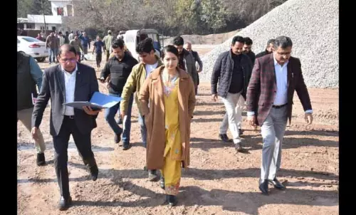डीसी ने बिरमा में वर्क साइट्स का दौरा किया, DDC काउंसिल बिल्डिंग पर हो रहे काम की प्रोग्रेस का जायजा लिया