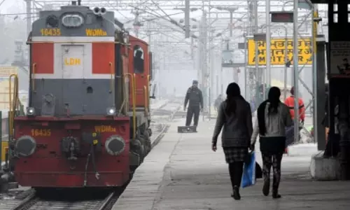 रेलवे ने तत्काल टिकटों की उपलब्धता बढ़ाने के लिए लगभग 3.02 करोड़ संदिग्ध यूजर आईडी को निष्क्रिय किया