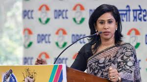 शमा मोहम्मद ने VVPAT मुद्दे पर विरोध जताया