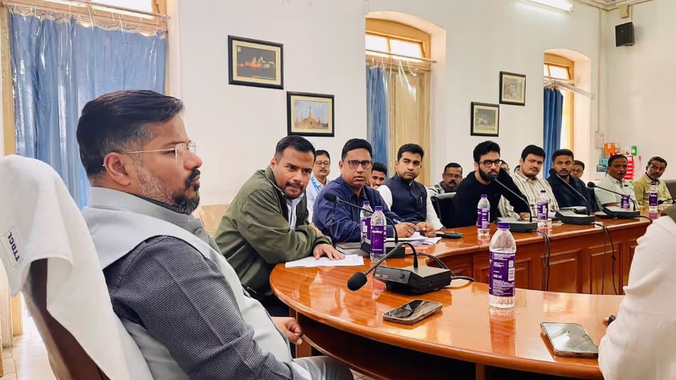 Tripura : जुबिन नौटियाल और सौरव गांगुली के आने की उम्मीद से अगरतला में रिकॉर्ड भीड़ जुटने की संभावना Tripura : जुबिन नौटियाल और सौरव गांगुली के आने की उम्मीद से अगरतला में रिकॉर्ड भीड़ जुटने की संभावना