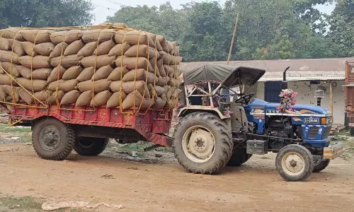 धान के अवैध परिवहन एवं भण्डारण पर बड़ी कार्रवाई, 11298.10 क्विंटल धान और 46 वाहन जब्त धान के अवैध परिवहन एवं भण्डारण पर बड़ी कार्रवाई, 11298.10 क्विंटल धान और 46 वाहन जब्त