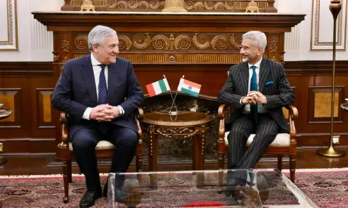 इटली के उप प्रधानमंत्री की भारत यात्रा, कई अहम मुद्दों पर सकारात्मक बातचीत इटली के उप प्रधानमंत्री की भारत यात्रा, कई अहम मुद्दों पर सकारात्मक बातचीत