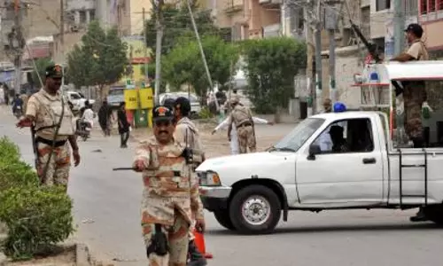 Balochistan: अंधाधुंध गोलीबारी पर ग्रामीणों का विरोध प्रदर्शन