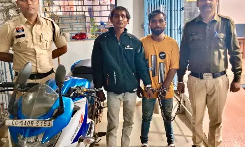 मामूली विवाद पर धारदार हथियार से हमला, 2 आरोपी गिरफ्तार