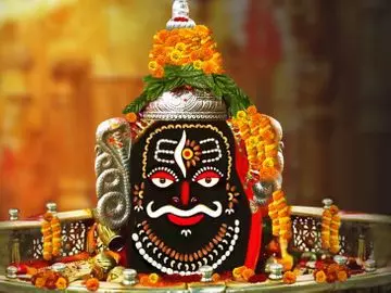 Ujjain: महाकाल मंदिर में ड्रेस कोड के नियम का किया गया ऐलान Ujjain: महाकाल मंदिर में ड्रेस कोड के नियम का किया गया ऐलान