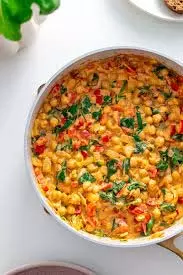 Chickpea Recipe: सर्दियों में बनाएं प्रोटीन से भरपूर और बेहद स्वादिष्ट चना-पालक करी Chickpea Recipe: सर्दियों में बनाएं प्रोटीन से भरपूर और बेहद स्वादिष्ट चना-पालक करी