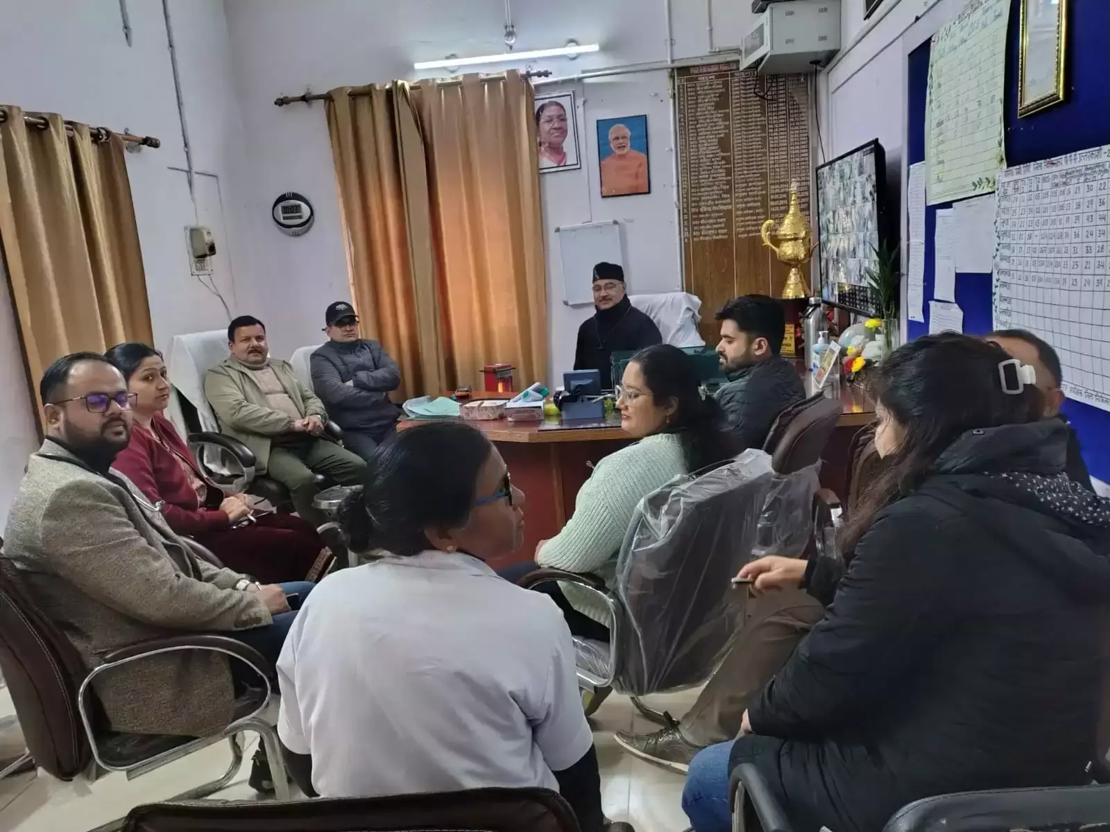 Uttarkashi: निदेशक ने स्वास्थ्य सेवाओं की स्थिति का जायजा लिया Uttarkashi: निदेशक ने स्वास्थ्य सेवाओं की स्थिति का जायजा लिया