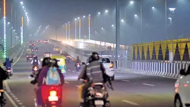 Delhi सरकार और IOCL ने ग्रीन एनर्जी को बढ़ावा देने के लिए MoU पर साइन किए। Delhi सरकार और IOCL ने ग्रीन एनर्जी को बढ़ावा देने के लिए MoU पर साइन किए।