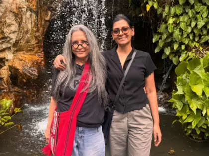 Nandita दास ने डायरेक्टर दीपा मेहता का आभार जताया Nandita दास ने डायरेक्टर दीपा मेहता का आभार जताया