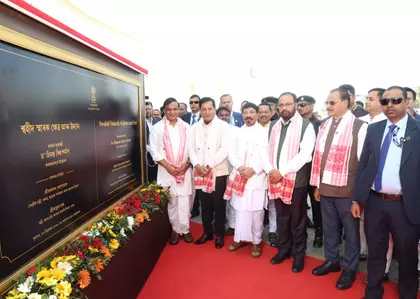 Assam के मुख्यमंत्री ने गुवाहाटी में स्वाहिद स्मारक का उद्घाटन किया Assam के मुख्यमंत्री ने गुवाहाटी में स्वाहिद स्मारक का उद्घाटन किया