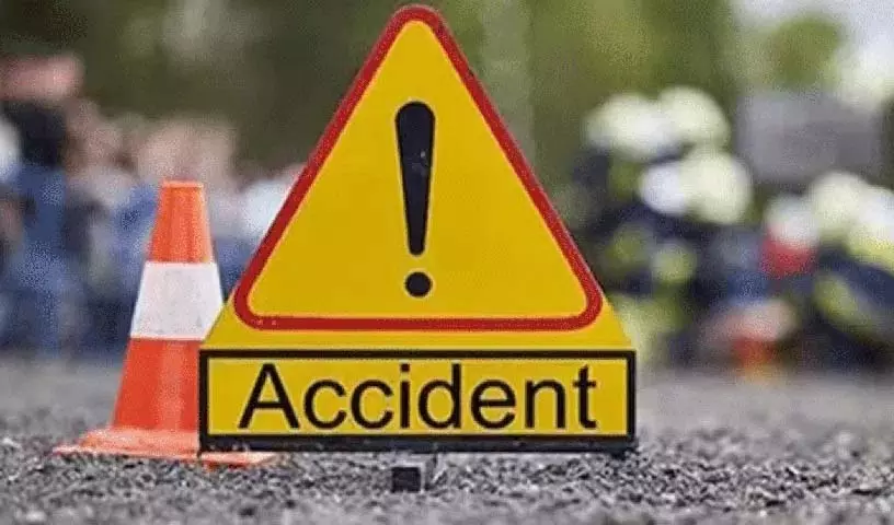 भारत-चीन सीमा के पास Arunachal में ट्रक हादसे में 17 लोगों के मारे जाने की आशंका भारत-चीन सीमा के पास Arunachal में ट्रक हादसे में 17 लोगों के मारे जाने की आशंका