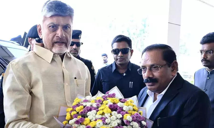 Andhra : मुख्यमंत्री ने कृषि मशीनीकरण को बढ़ावा देने के लिए कृषि उपकरण बैंक का प्रस्ताव दिया। Andhra : मुख्यमंत्री ने कृषि मशीनीकरण को बढ़ावा देने के लिए कृषि उपकरण बैंक का प्रस्ताव दिया।