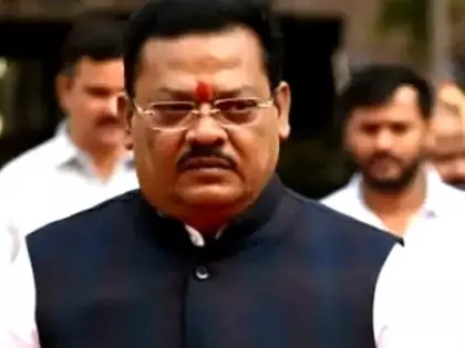 फर्जी जाति प्रमाण पत्र मामले में Maharashtra सरकार के दो अधिकारी सस्पेंड फर्जी जाति प्रमाण पत्र मामले में Maharashtra सरकार के दो अधिकारी सस्पेंड