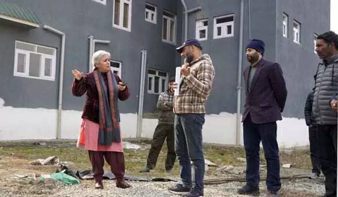DC Bandipora ने सार्वजनिक सेवाओं को मज़बूत करने के लिए मल्टी-सेक्टर प्रोजेक्ट्स की समीक्षा की DC Bandipora ने सार्वजनिक सेवाओं को मज़बूत करने के लिए मल्टी-सेक्टर प्रोजेक्ट्स की समीक्षा की