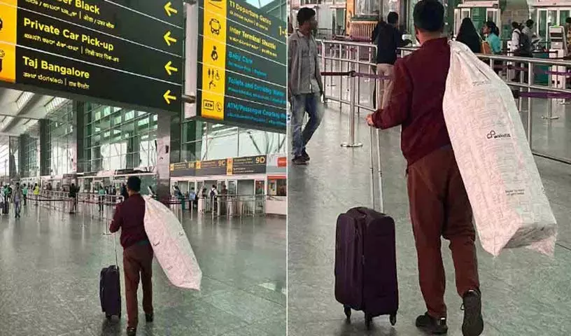 यात्री एयरपोर्ट पर गद्दा लेकर पहुंचा.. नेटिज़न्स ने IndiGo flight में देरी का मज़ाक उड़ाया यात्री एयरपोर्ट पर गद्दा लेकर पहुंचा.. नेटिज़न्स ने IndiGo flight में देरी का मज़ाक उड़ाया