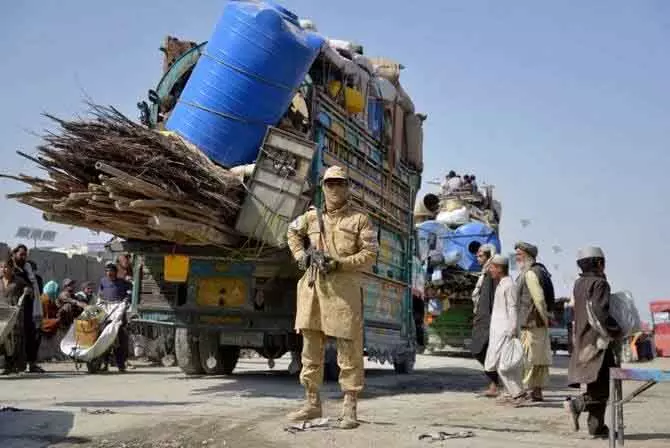 Afghan विद्वानों ने सीमा पर हमलों पर रोक और राष्ट्रीय रक्षा को पवित्र कर्तव्य घोषित किया Afghan विद्वानों ने सीमा पर हमलों पर रोक और राष्ट्रीय रक्षा को पवित्र कर्तव्य घोषित किया