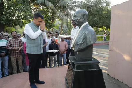 गुजरात: अहमदाबाद कैंप में 195 लोगों को भारतीय नागरिकता दी गई गुजरात: अहमदाबाद कैंप में 195 लोगों को भारतीय नागरिकता दी गई