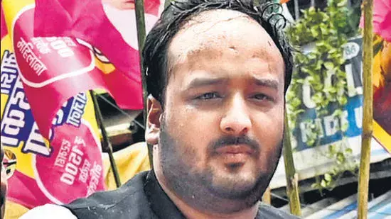 Baba Siddique case: हाईकोर्ट ने राज्य से पूछा, जीशान की सिक्योरिटी क्यों कम की गई? Baba Siddique case: हाईकोर्ट ने राज्य से पूछा, जीशान की सिक्योरिटी क्यों कम की गई?