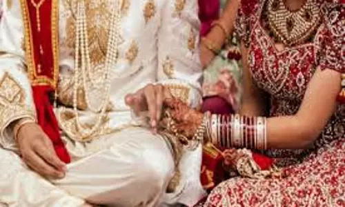Lucknow: UP में मुस्लिम जोड़ों का निकाह, बेटियों का कन्यादान सरकारी सहयोग में Lucknow: UP में मुस्लिम जोड़ों का निकाह, बेटियों का कन्यादान सरकारी सहयोग में