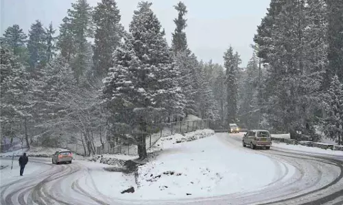 मौसम विभाग ने 13-17 दिसंबर के बीच J&K के ऊंचे इलाकों में हल्की बर्फबारी का अनुमान लगाया