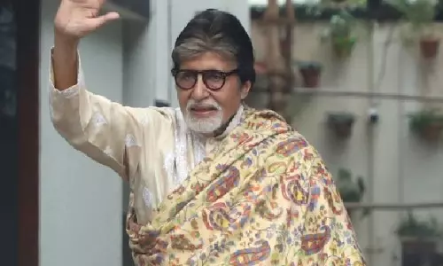 Amitabh Bachchan ने ब्लॉग पर देर से जवाब देने के लिए माफ़ी मांगी Amitabh Bachchan ने ब्लॉग पर देर से जवाब देने के लिए माफ़ी मांगी