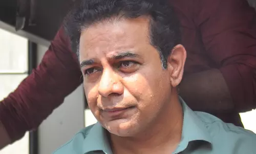 BRS ने केंद्र के प्रस्तावित बीज विधेयक को ‘किसान विरोधी’ बताकर खारिज किया BRS ने केंद्र के प्रस्तावित बीज विधेयक को ‘किसान विरोधी’ बताकर खारिज किया