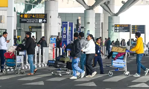 Flight में लगातार रुकावट के बीच DGCA ने इंडिगो के CEO पीटर एल्बर्स को फिर तलब किया Flight में लगातार रुकावट के बीच DGCA ने इंडिगो के CEO पीटर एल्बर्स को फिर तलब किया