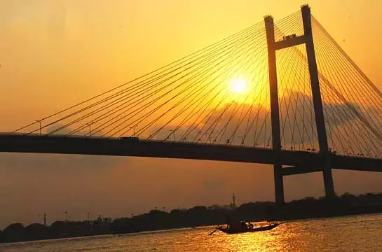 Kolkata: विद्यासागर सेतु रविवार को मरम्मत के कारण बंद