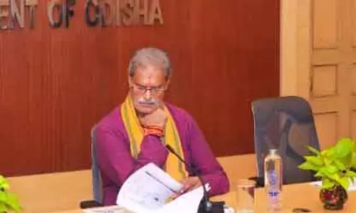 Odisha के दो मंत्रियों ने मलकानगिरी का दौरा किया, इंटरनेट बैन 12 घंटे बढ़ाया Odisha के दो मंत्रियों ने मलकानगिरी का दौरा किया, इंटरनेट बैन 12 घंटे बढ़ाया
